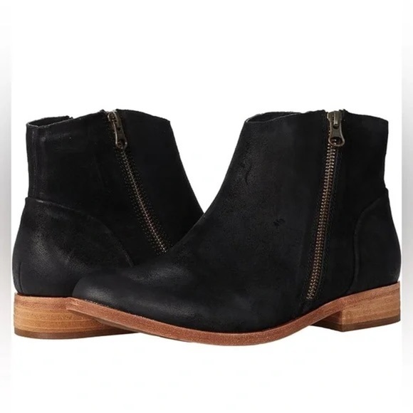 Kork Ease Riley Ankle Black Distressed Flat Booties Women’s Size 6M - Picture 1 of 7